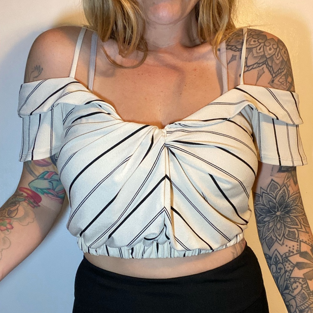Express OneEleven crop top